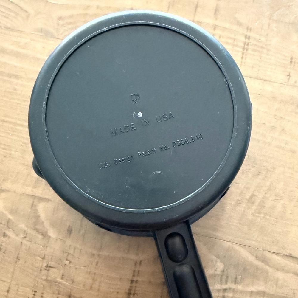 LAST CALL ⭐️ Pampered Chef Black Microwave Steamer - Picture 3 of 4
